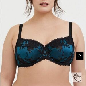 Torrid Full-Coverage Unlined Two Tone Lace Ballet Back Bra Sz 42C